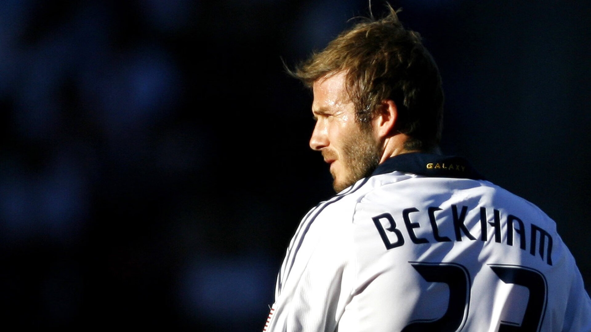 哈兰德在欧冠赛场获得福登的全力支持，曼城力争英超胜利，哈兰德转会曼城