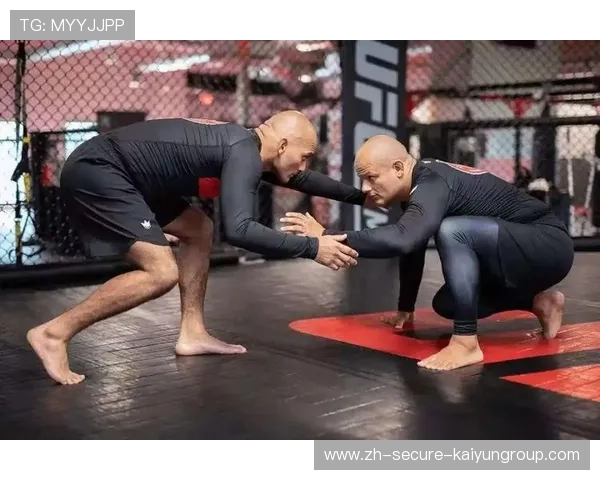 UFC拳手怒喷裁判：赛场上的真实对抗与裁判判罚的纠结